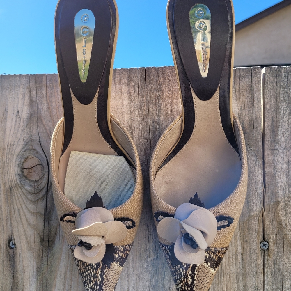 The Cutest Mules! 😍